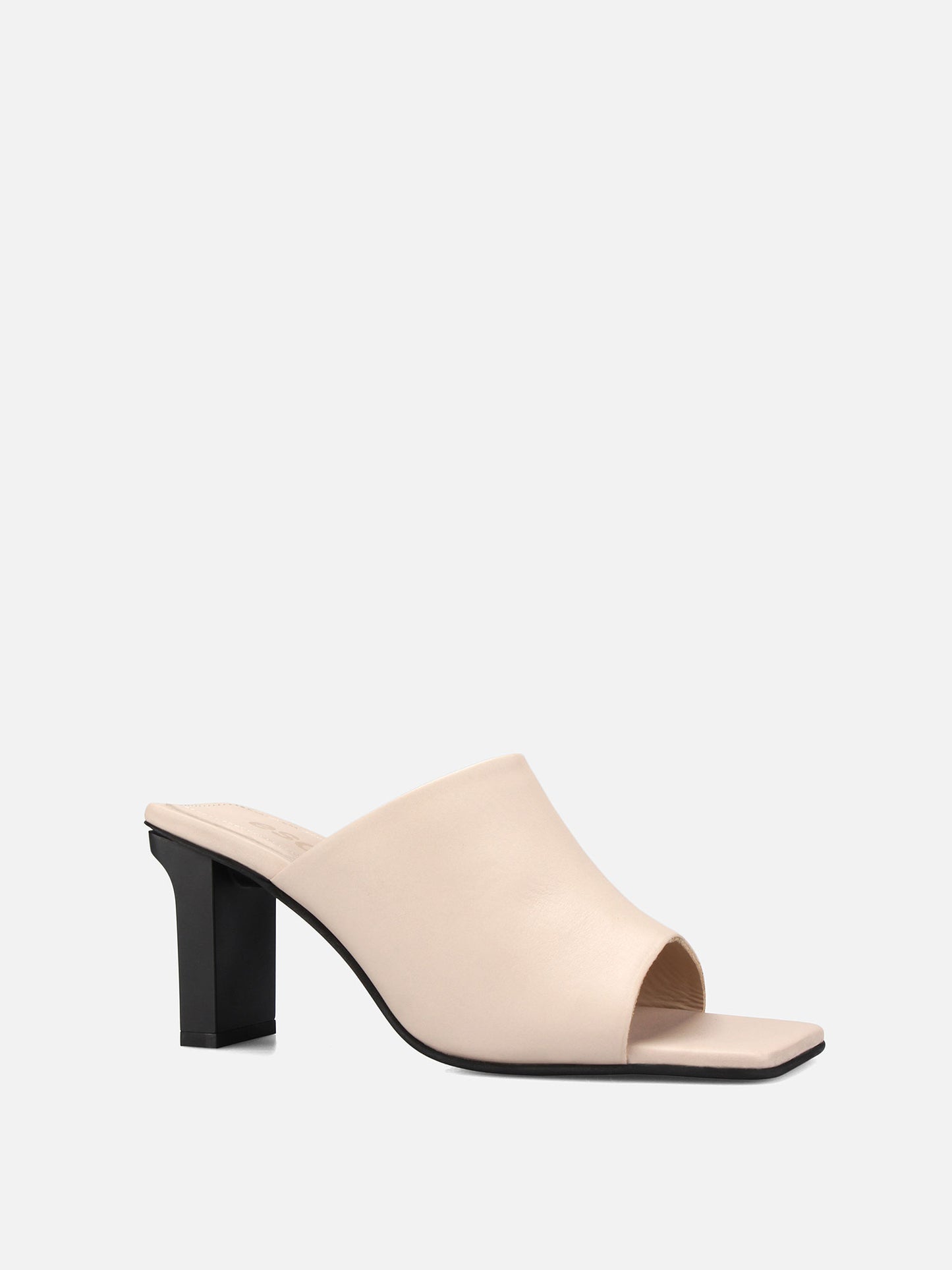 BESSIE Leather Sandals - Nude